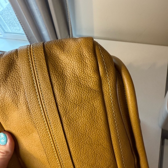 Chloe Mustard Leather Shoulder Bag - Picture 6 of 14
